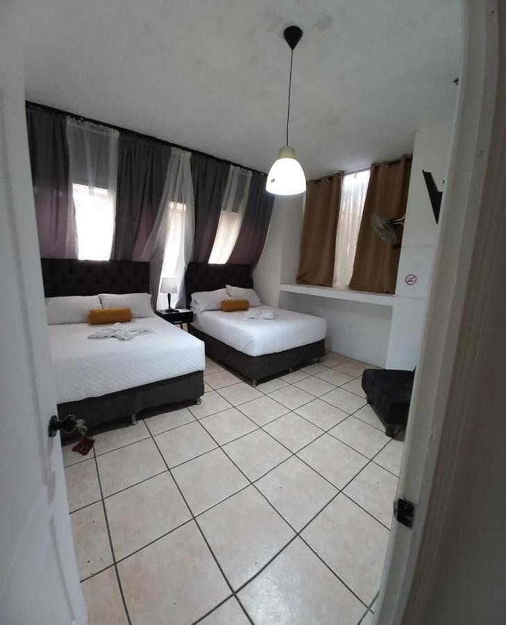 Global Airport Inn Free Shuttle Guatemala Exterior foto